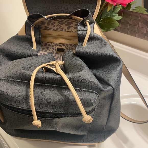 Guess Backpack - Picture 5 of 8